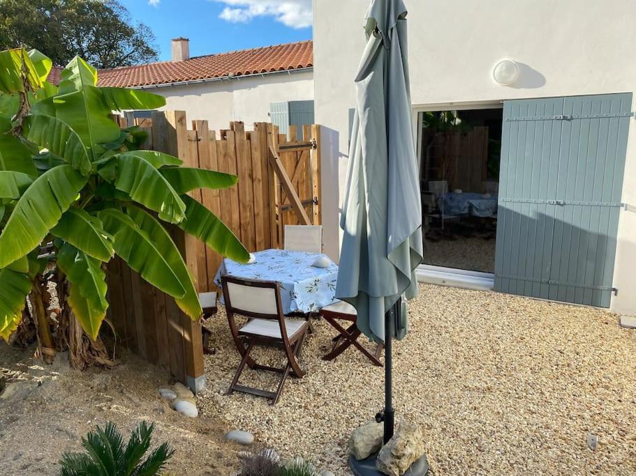 La Cabane De Lily - T2 Classe 3 Etoiles Rochefort  Luaran gambar